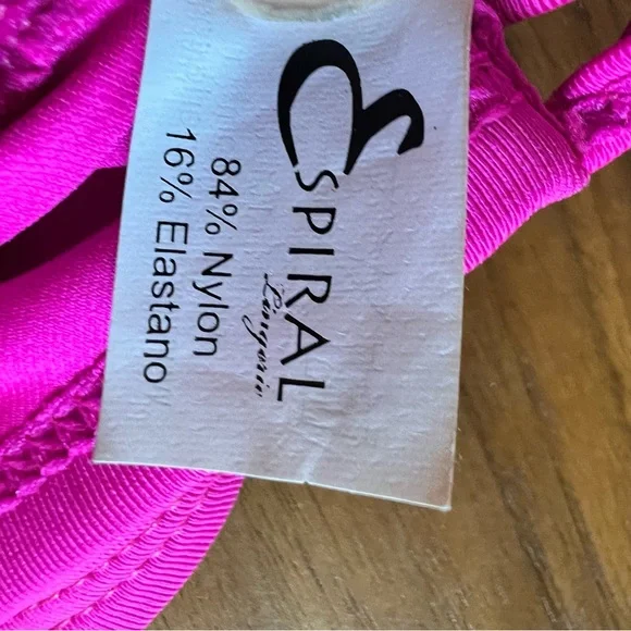 Espiral exotic wear hot pink bikini top - M/L - Picture 4 of 4